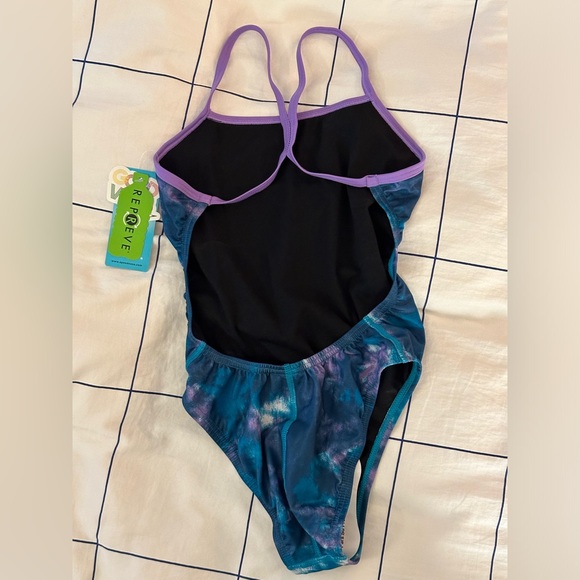 NWT Speedo women’s performance swimsuit, size 0/26 - Picture 2 of 5